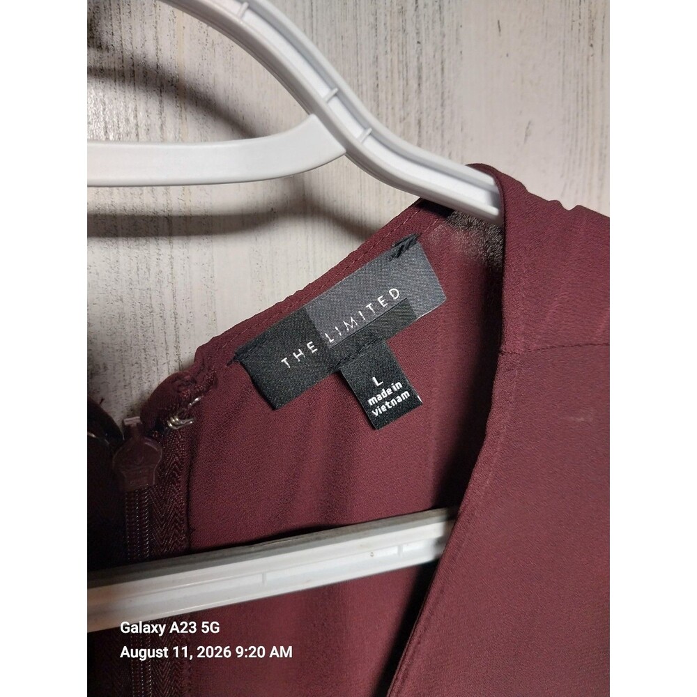THE LIMITED Burgundy Pleated Sleeveless Peplum Silky Blouse Top Shell Top Large - Picture 4 of 7